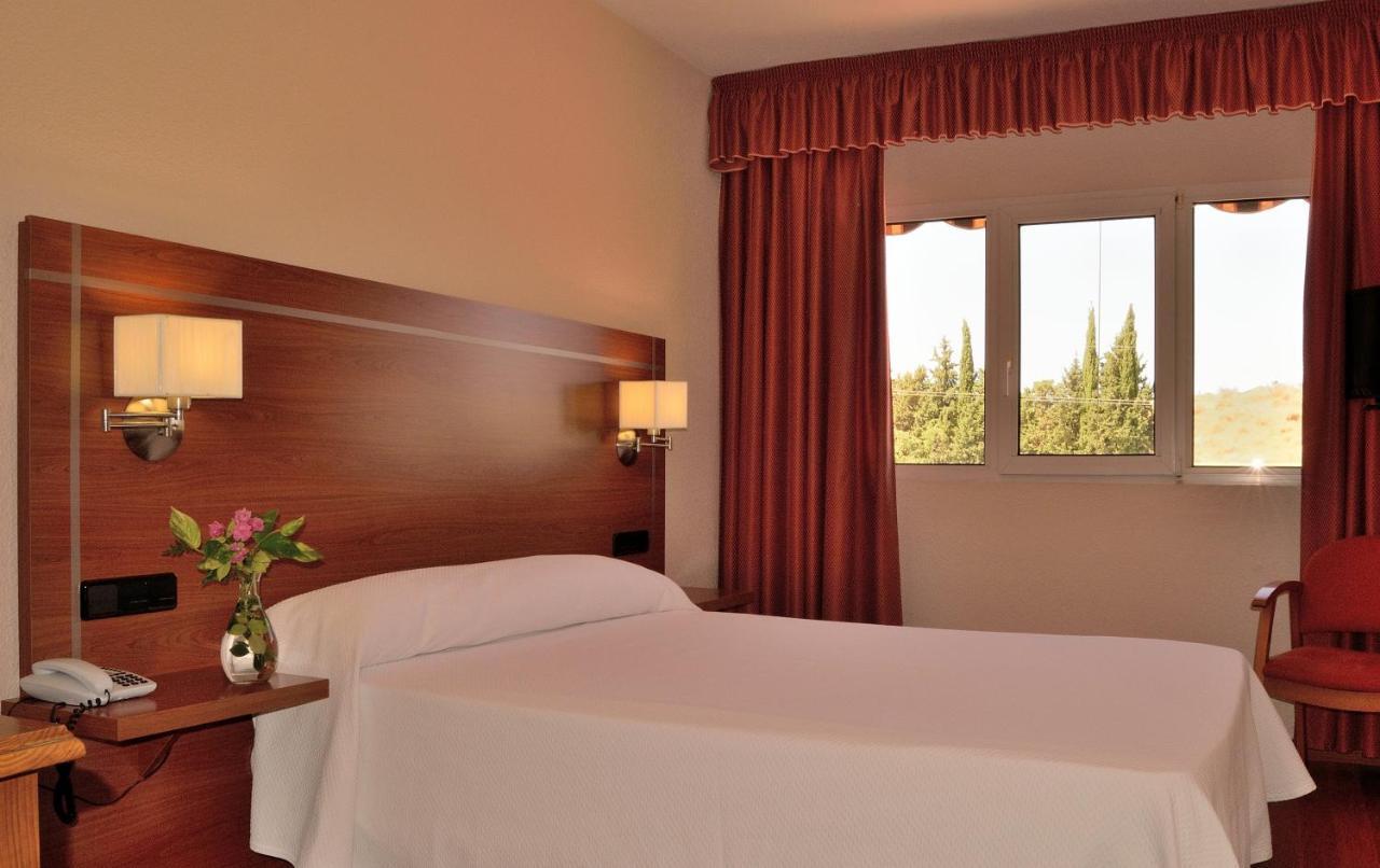 Hotel Mari Carmen Guadix Exteriér fotografie