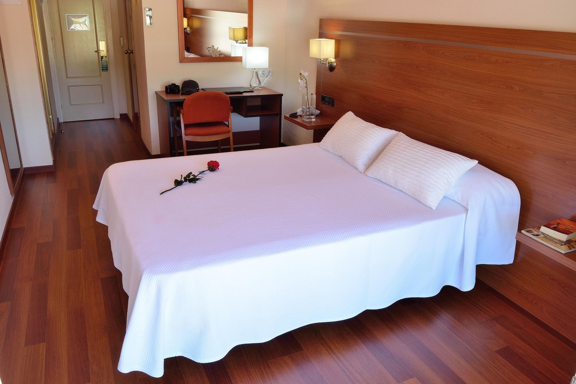 Hotel Mari Carmen Guadix Exteriér fotografie