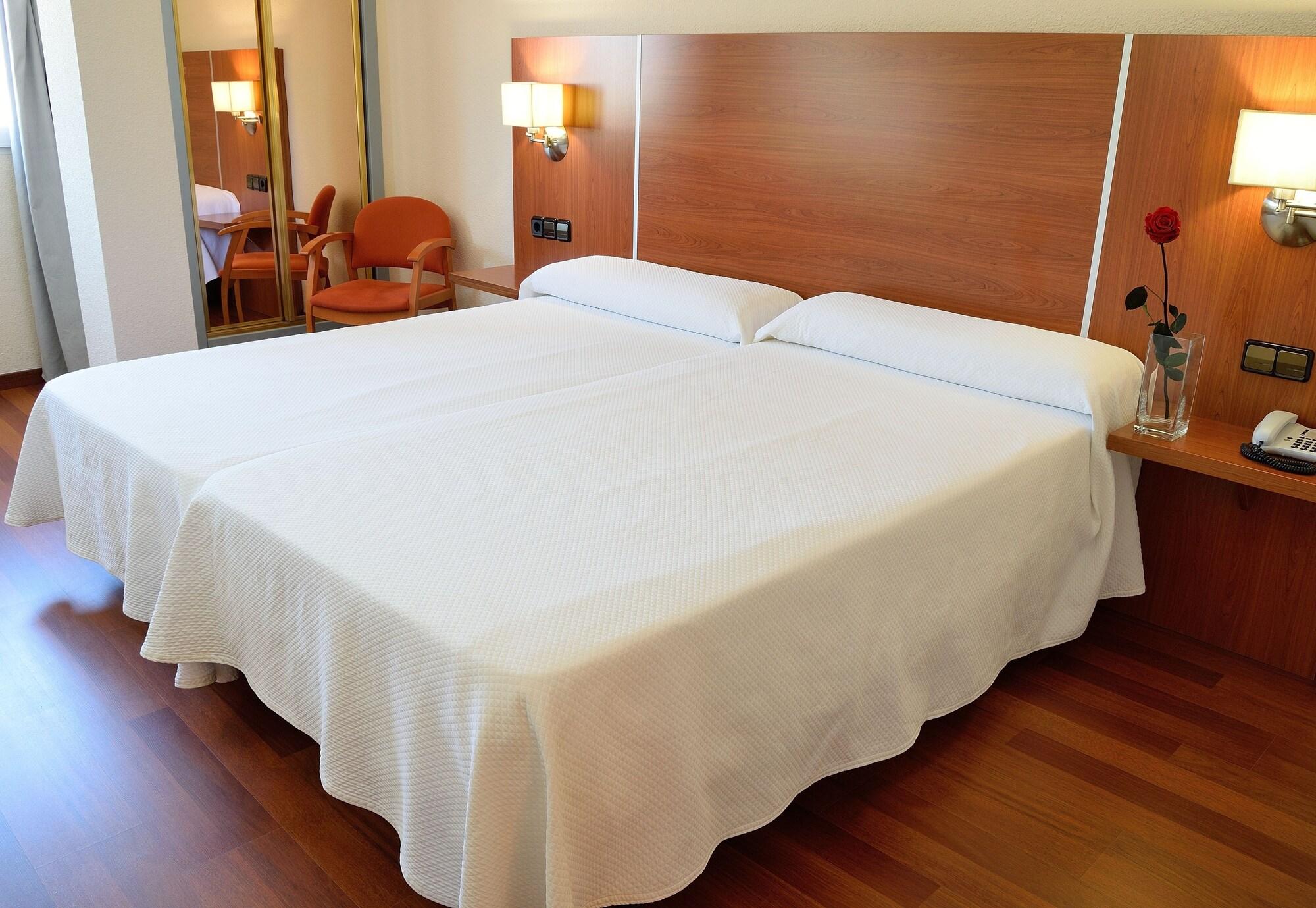 Hotel Mari Carmen Guadix Exteriér fotografie