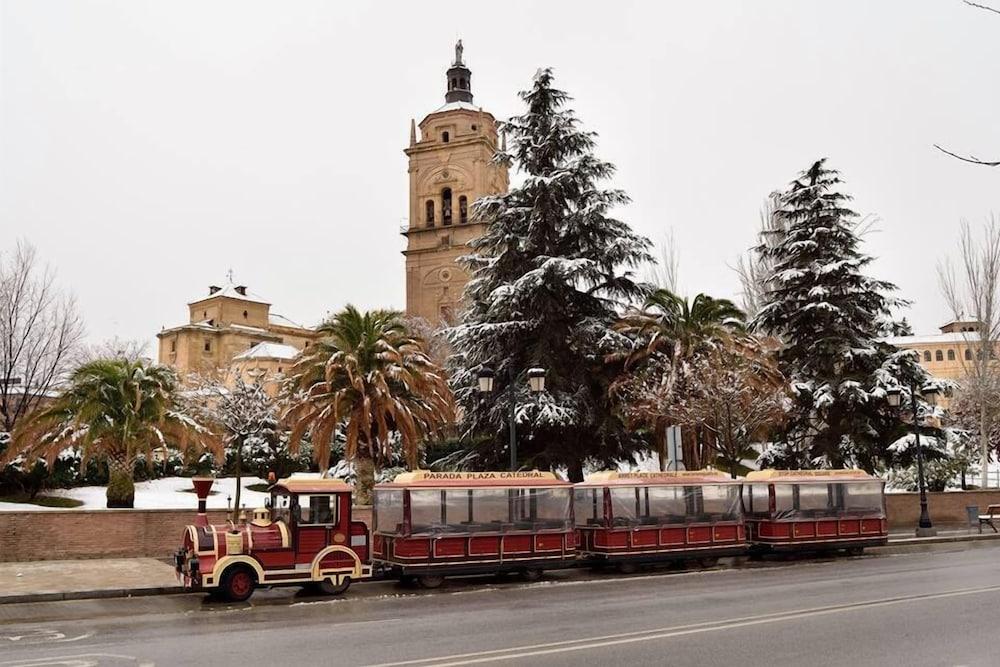 Hotel Mari Carmen Guadix Exteriér fotografie
