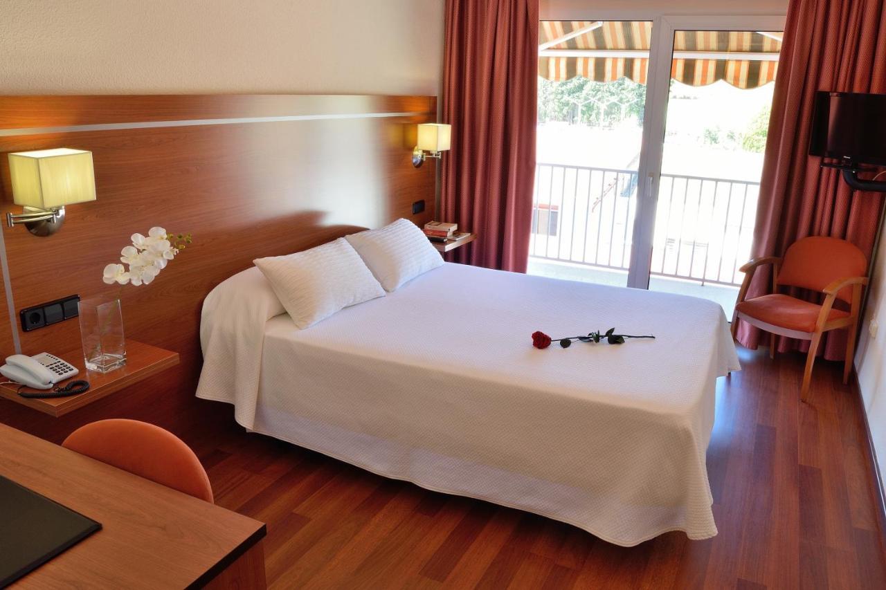 Hotel Mari Carmen Guadix Exteriér fotografie