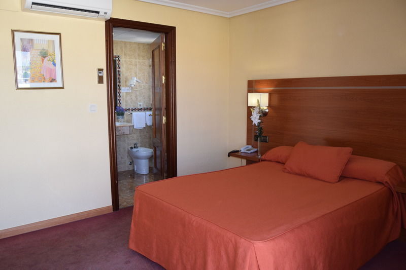 Hotel Mari Carmen Guadix Exteriér fotografie
