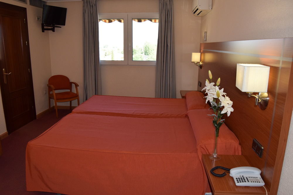 Hotel Mari Carmen Guadix Exteriér fotografie