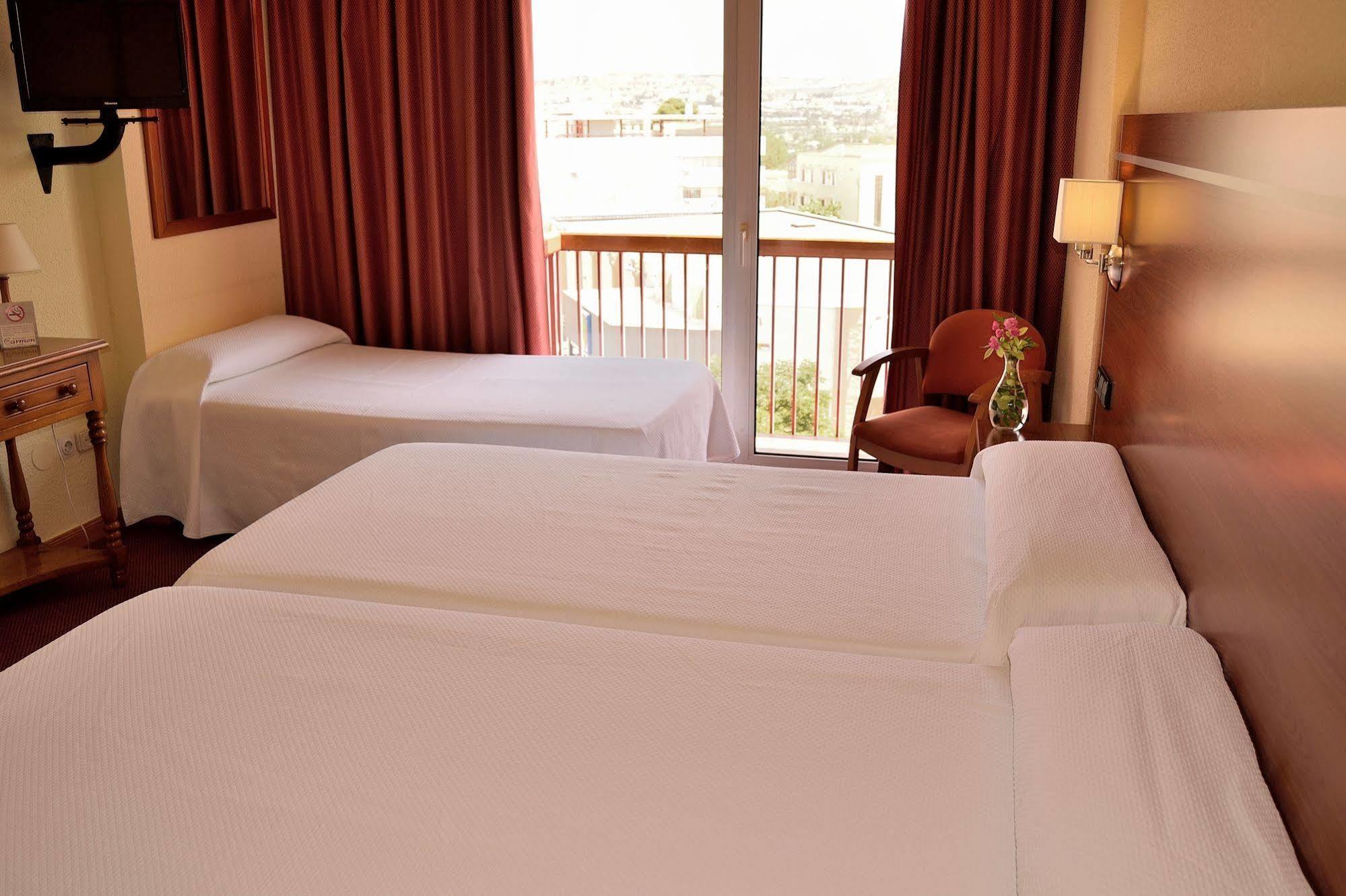 Hotel Mari Carmen Guadix Exteriér fotografie