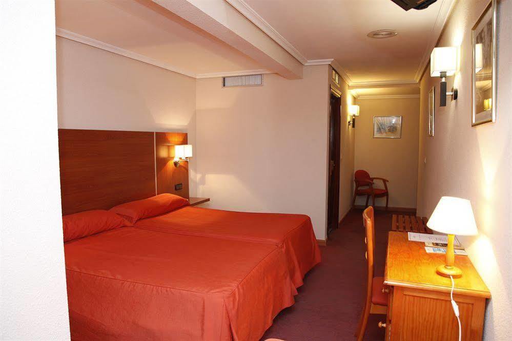 Hotel Mari Carmen Guadix Exteriér fotografie
